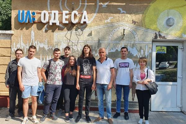 Робота телеканалу і радіо зсередини: Суспільне Одеси відвідали студенти факультету телекомунікацій та радіотехніки